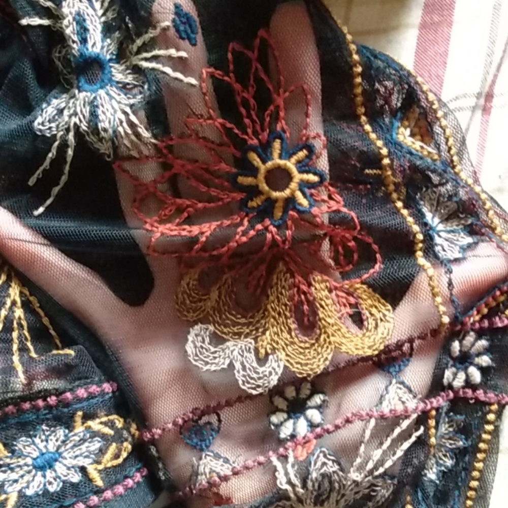 Aeo Flowy Top - image 3